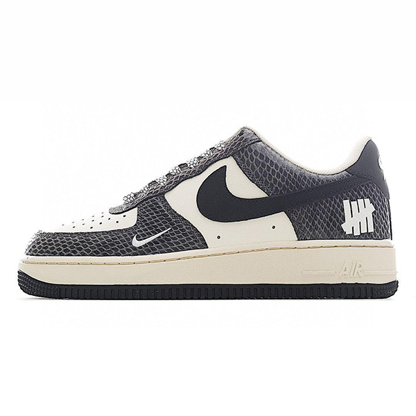 Nike Air Force 1 flat sports shoes, distinctive design, black color