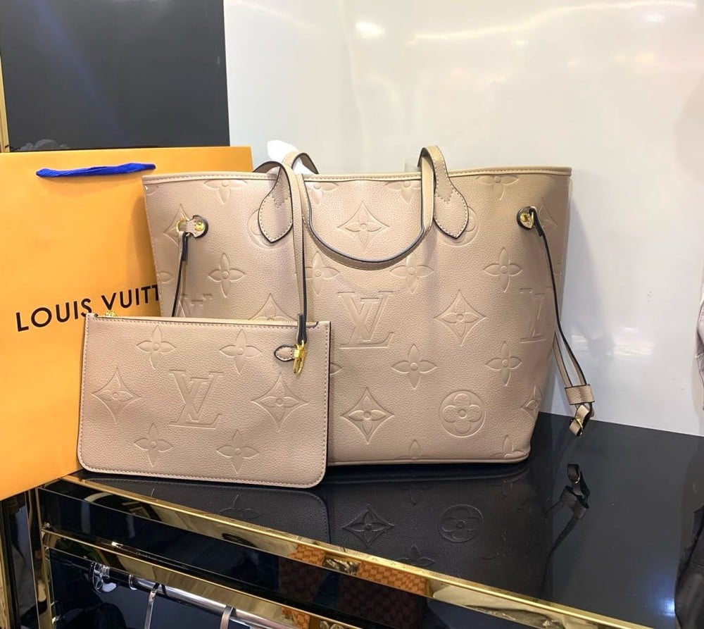 Louis Vuitton LV Neverfull bag in cognac beige monogram leather
