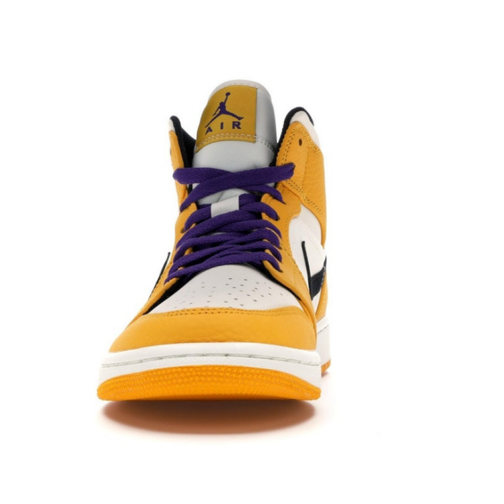 Laker colorway jordans best sale