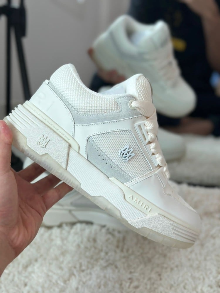 شوز اميري جلدي ابيض شبكي