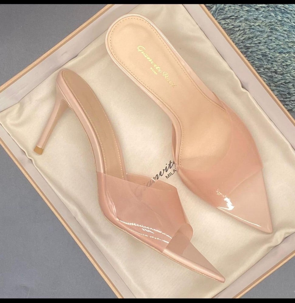 صندل كعب ستليتو نسائي جيانفيتو روسي كريستال بينك شفاف