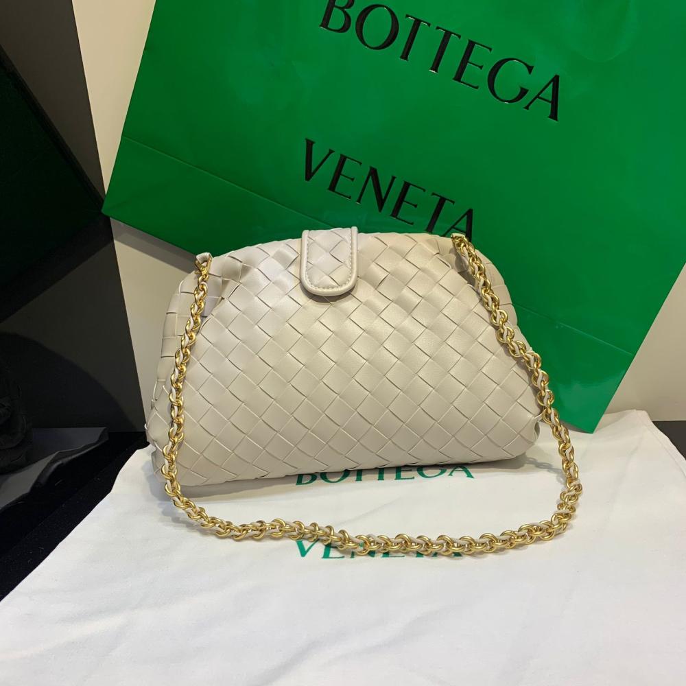 BOTTEGAVENETA ボッテガヴェネタ Bottega Veneta White Braided Leather Shoulder Bag with Chain