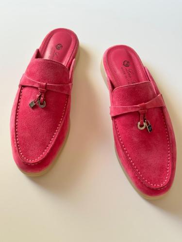 Love様 Lorobiana Women's Closed Slipper, Fuchsia - E-SEVEN STORE