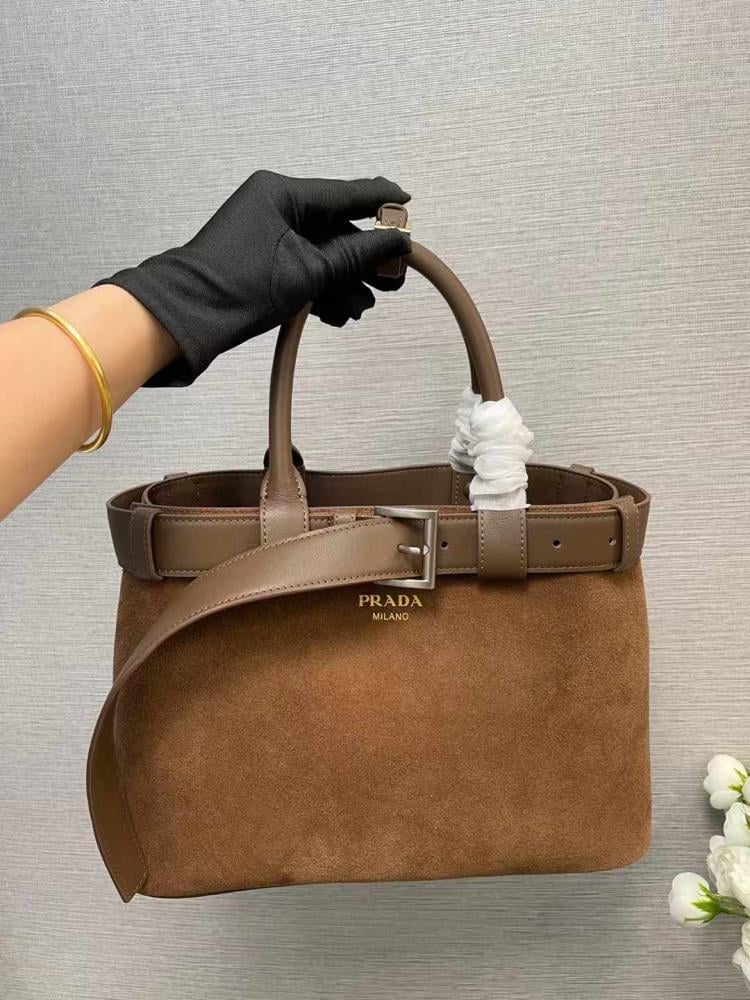 定番のお歳暮 Brown 35cm Boucle Prada Velvet E-SEVEN - Bag Luxury Textured ジャケット・アウター