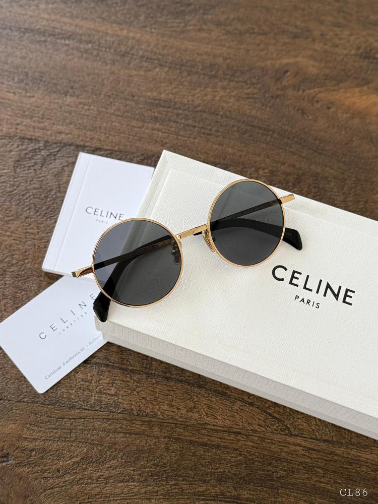 大量入荷 Sunglasses Celine Black STORE E-SEVEN - Sunglasses Gold and 小物