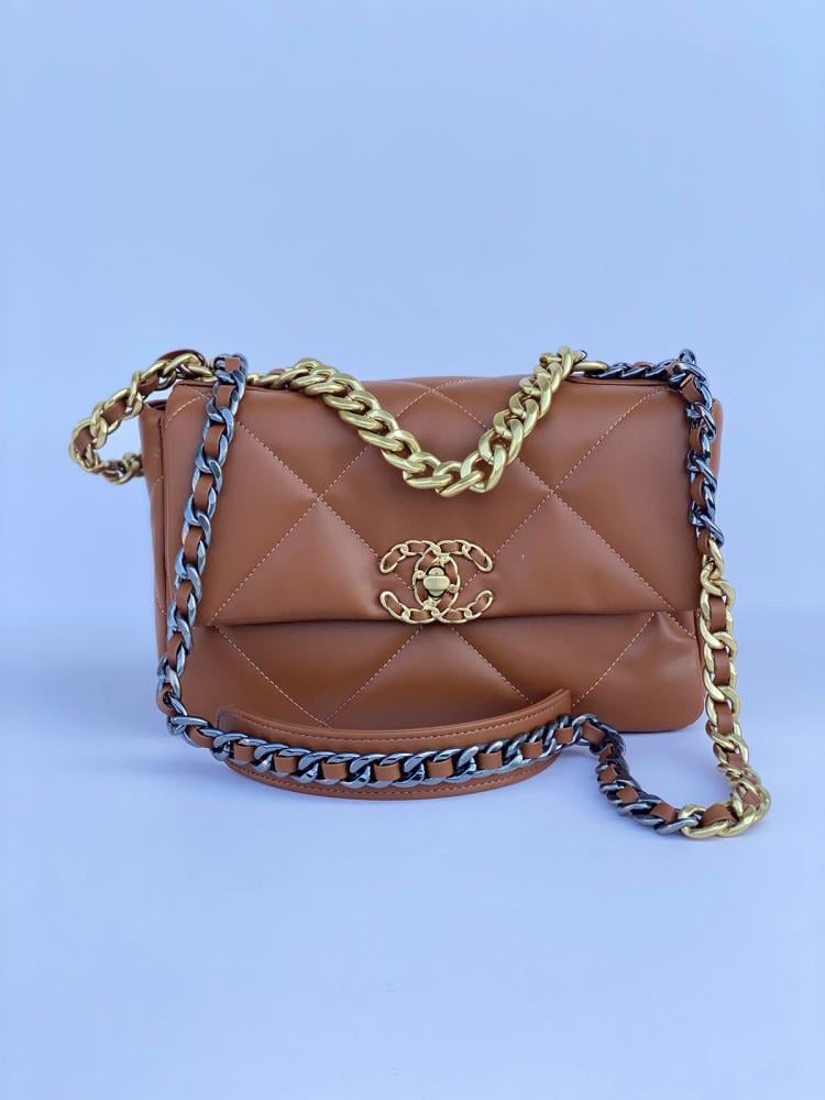 バッグ Chanel Flip 19 Shoulder Bag, Practical Design, Honey Brown