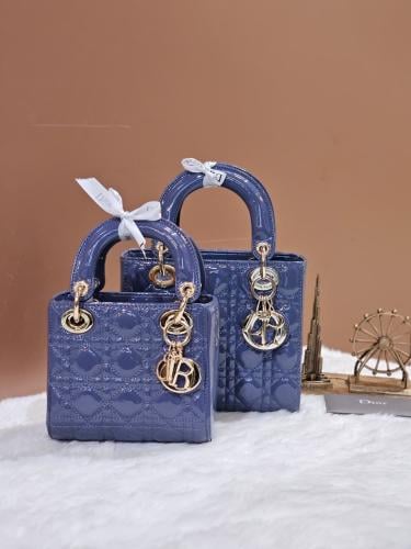 Dior ボディバッグ CDダイヤモンド　ネイビーブルー　美品　レア 美品】 Christian Dior / クリスチャンディオール | M05500 パイソン