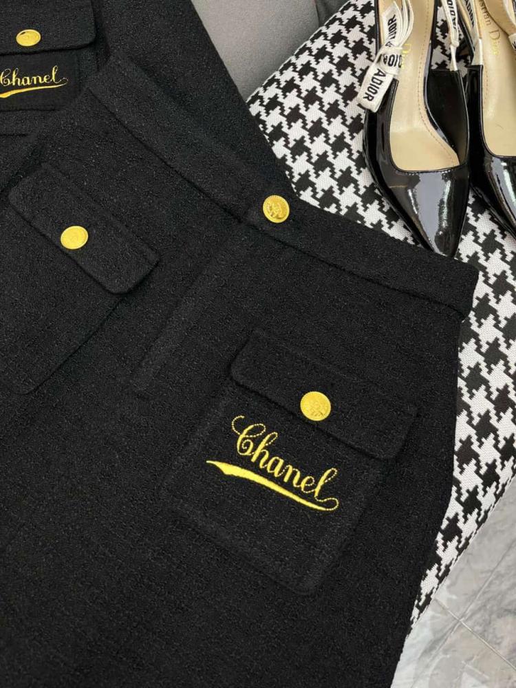 Chanel New 2025 Skirt and Jacket Set in Luxurious Black with