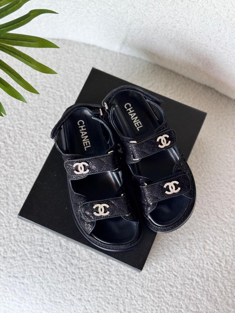 Chanel flat sandal in elegant black leather with silver logos - E