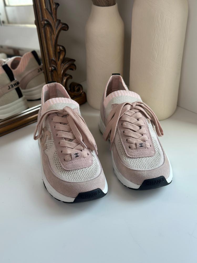 Chanel women's elegant pink canvas sports shoes - E-SEVEN STORE