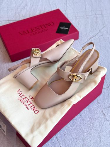 Valentino women's sandals, medium heel, light pink, high quality
