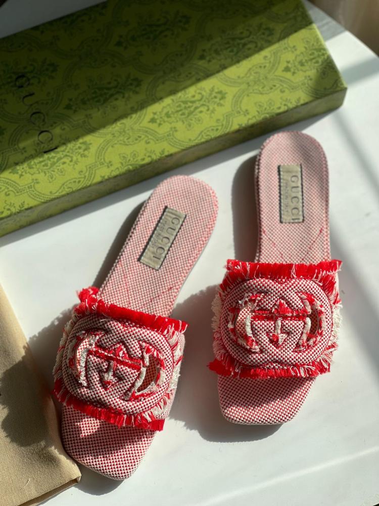 شبشب قماشي للسيدات فلات جوتشي لون احمر