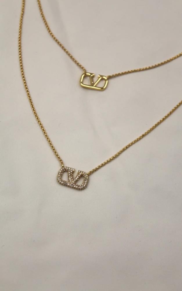 ネックレス・ペンダント VALENTINO NECKLACE (6W2J0Y07LTD QYL) VALENTINO GARAVANI VLOGO gold-tone crystal necklace | NET-A