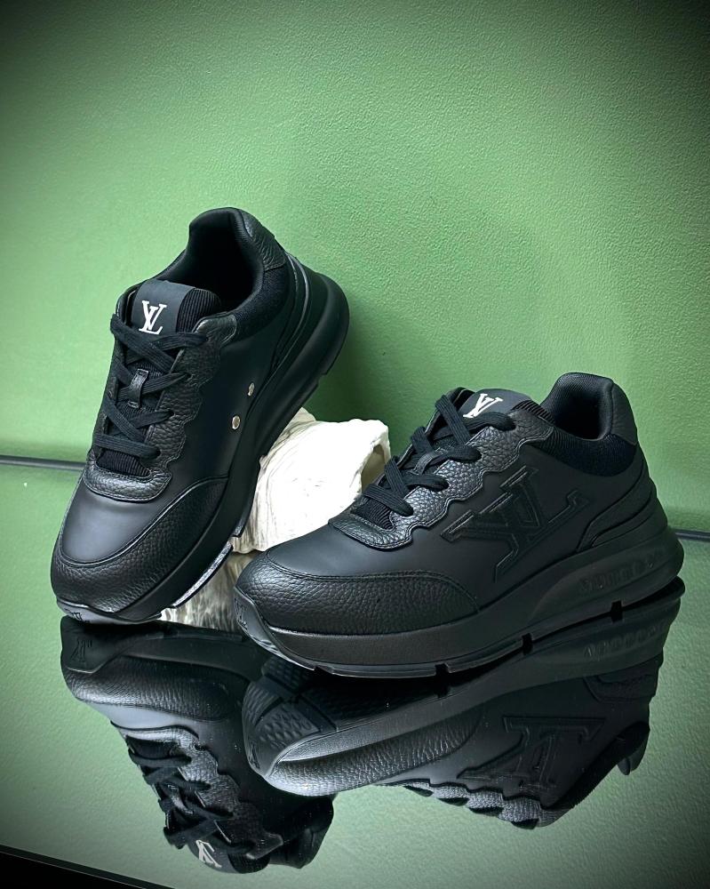 Louis Vuitton Men's Runaway Black Sneakers