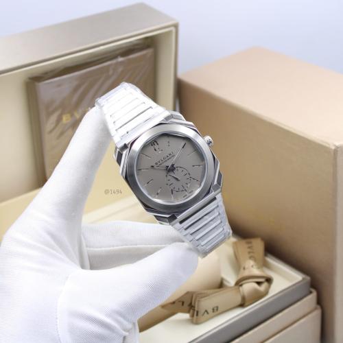 Distinction Ⅰ〜Ⅲ、2000 Patek Philippe Nautilus Men's Black Watch with Green Dial