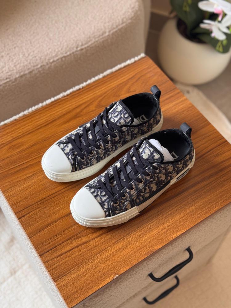 Dior B23 Men's Oblique Print Flat Sneakers, Beige and Black E