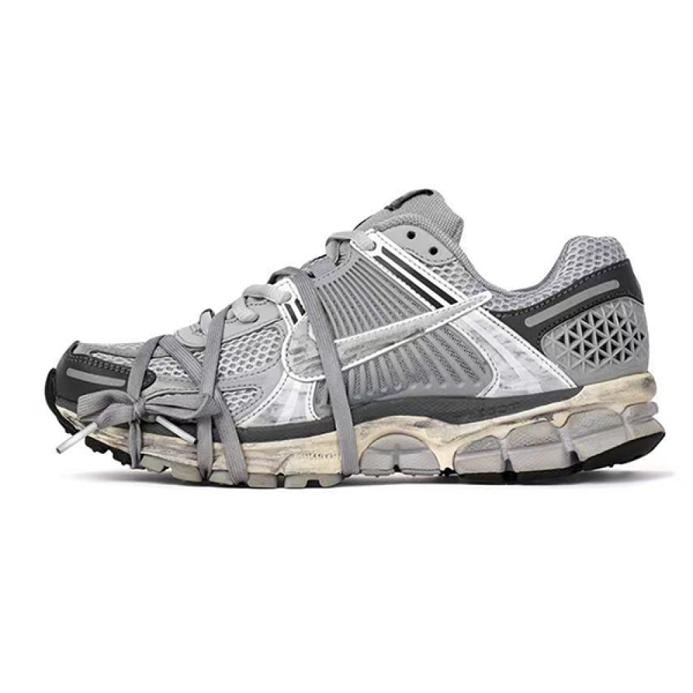 Nike Vomero 5 Vintage Breathable Unisex Shoe Silver Grey