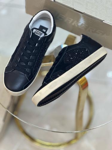 Alexander McQueen zip-up sneakers for everyday wear in black - E