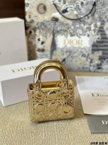 Dior 30 Montaigne leather bag for women, white, luxury | ESEVEN STORE