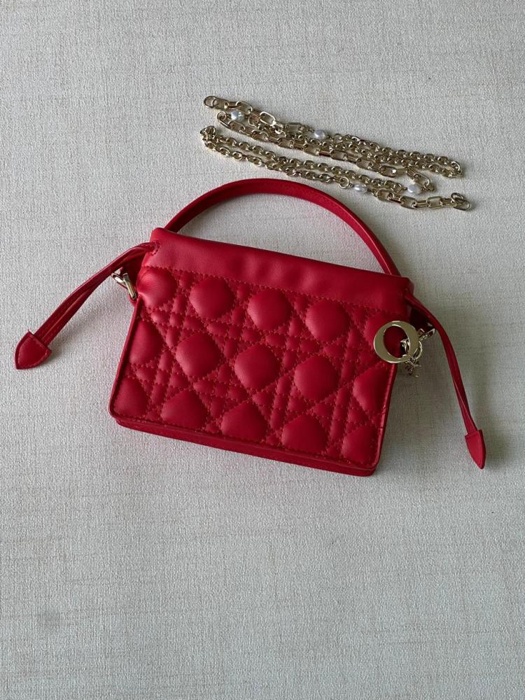 Dior Women's Small Bag 20cm Red Chain E-SEVEN STORE