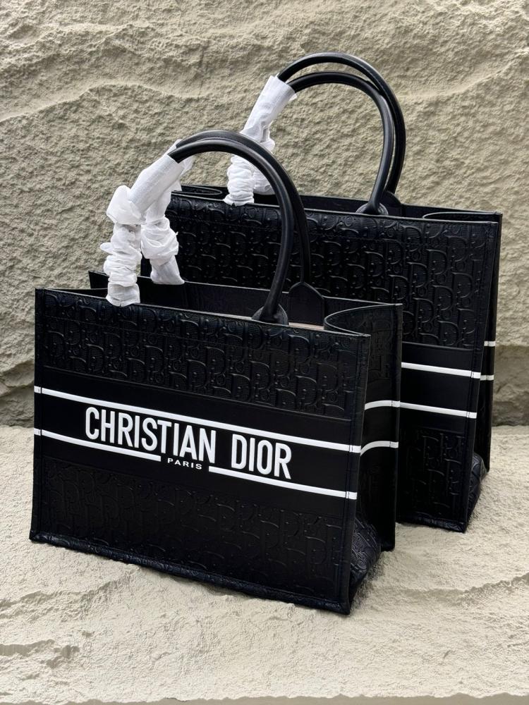 Dior Berry Bag in two modern sizes, black and white - E-SEVEN STORE