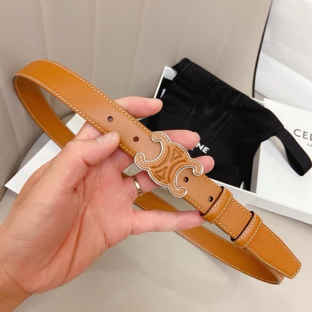 VIP【送料関税込】CELINE LEATHER BELT Navy 2.5cm Triomphe Leather Belt | CELINE HOMME | MR PORTER