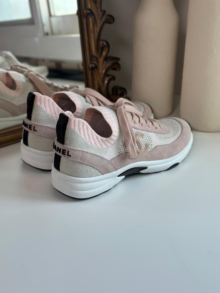 Chanel women's elegant pink canvas sports shoes - E-SEVEN STORE