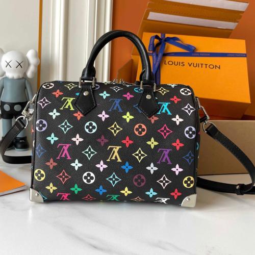 空箱　CHANEL, PRADA, HERMES 、Tiffany 72,196 Prada Bag Stock Photos, High-Res Pictures, and Images