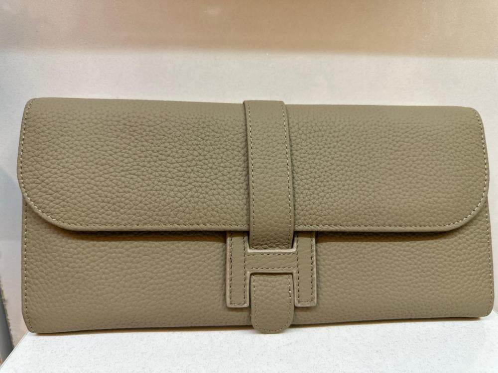 Hermes Gig Clutch Long Wallet Light Brown Leather