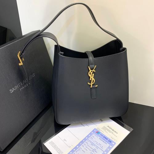 ルイ・ヴィトン Saint Laurent L37 black bag with gold metal | ESEVEN STORE