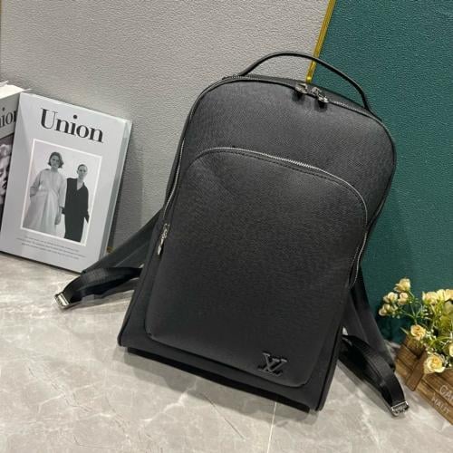 louis vuitton bags backpack replica Steamer Black Leather forward vintage feel Louis Vuitton two-layer backpack in