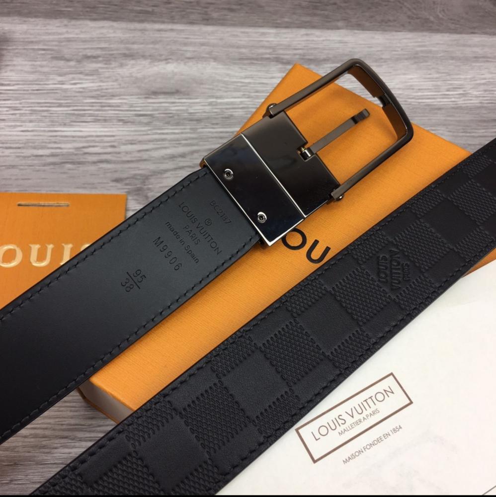 Louis Vuitton ブラックレザーベルト LOUIS VUITTON ブラックレザーベルト