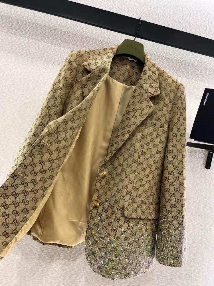 ジャケット GUCCI Women Jackets 828105Z8BZX 2071 BEIGE GG crêpe silk wool double-breasted coat in beige | GUCCI® US