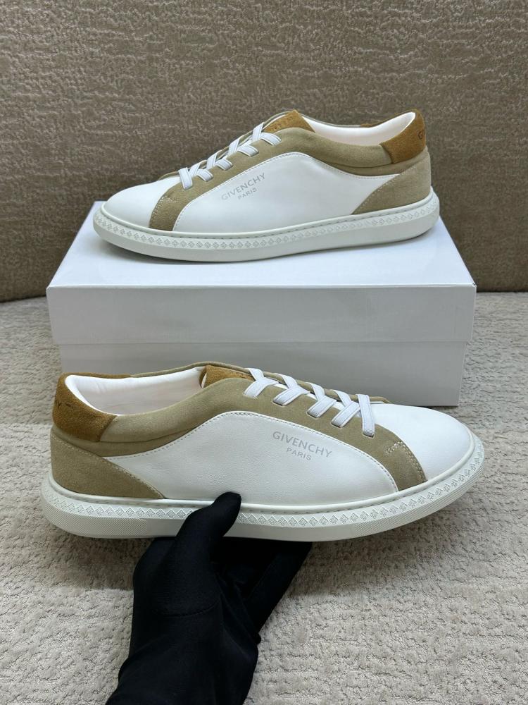 【関税＆送料込み】Givenchy Sneaker \"G Set\" G Set sneakers in suede in - beige/brown | Givenchy US