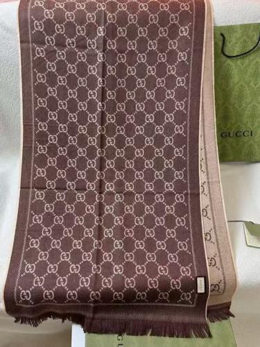 Gucci Women's GG Print Fashion Shoulder Scarf in Beige and