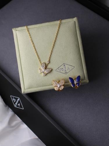 Van Cleef Arpels Butterfly Necklace and Earrings in Gold and