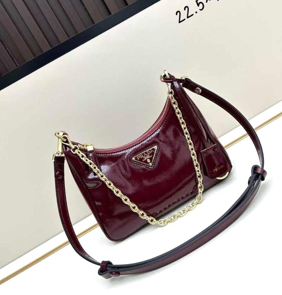 バッグ i Fendi Peekaboo I see u white bag in braided leather, 21 cm