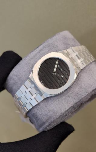 Gucci H25 Silver Metal Watch with Distinctive Blue Dial | ESEVEN STORE