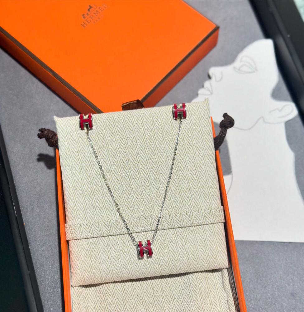Hermes earrings with a mini H chain, red silver