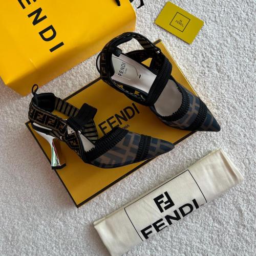 FENDI SPORTS SHOES WITH LOGO スポーツ シューズ 上質 ロゴ Fendi Sports shoes with logo | Women's Shoes | Vitkac
