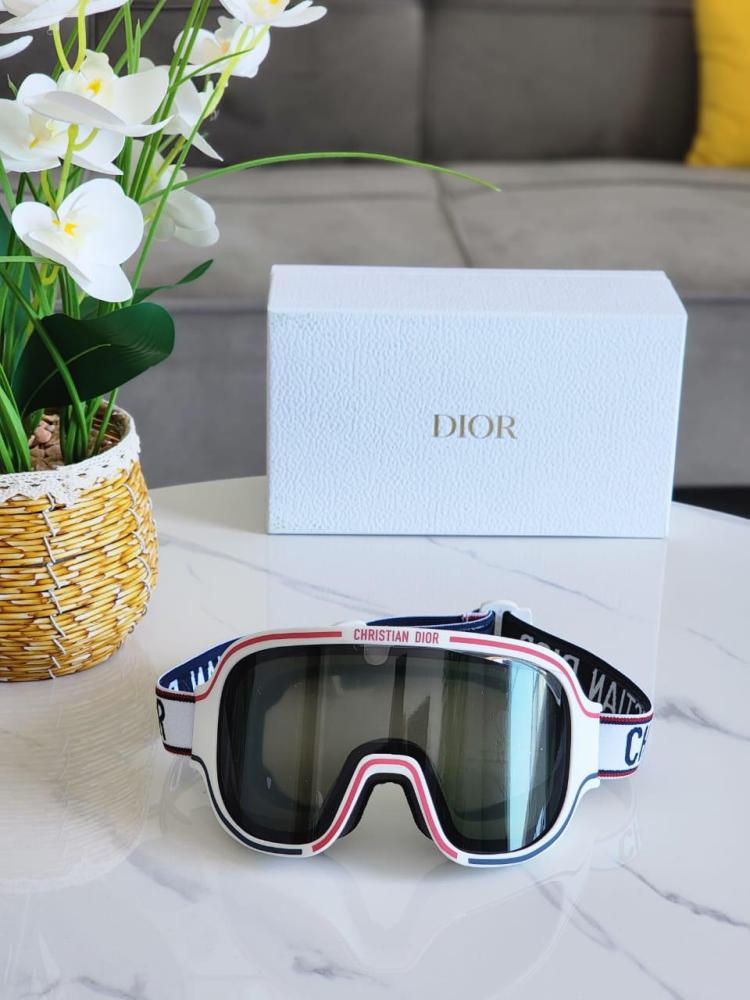 【SALE】Dior スノーゴーグル 3a078b68-4cc7-4d32-8a03-