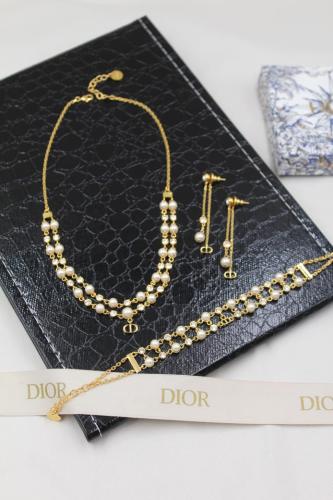Dior jewelry set - Etsy 日本