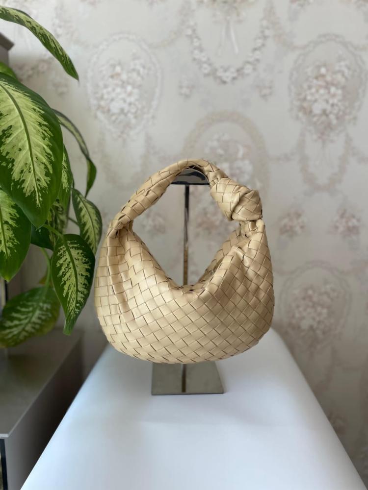 شنطة نسائية بوتيغا جودي 36سم حقيبة كتف ذهبية فاخرة