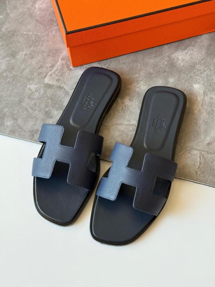 Hermes Women's Navy Leather Slippers E-SEVEN STORE