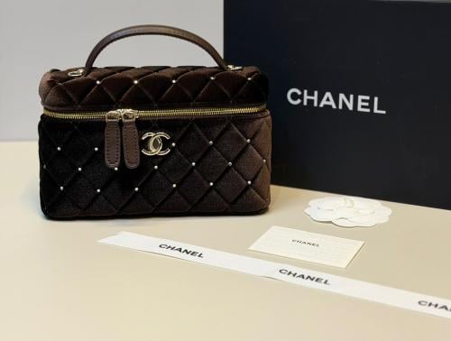 Louis Vuitton Monogram Women's Small Bag in Black with Gold Chain