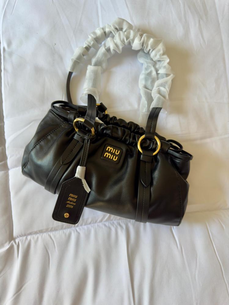 MAHIYA sla Pearl Leather Baby Bag 新品未使用（Isla Pearl