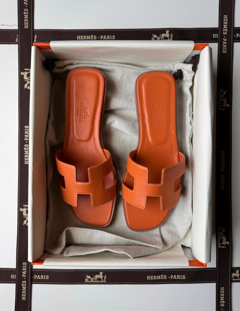 Hermes Women's Oran Leather Sandal, Orange