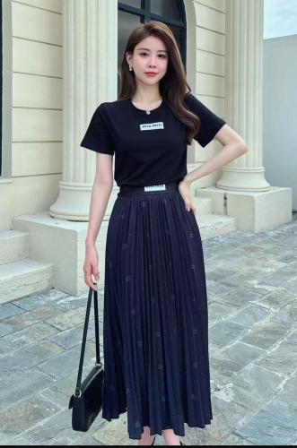 Miu Miu casual skirt set with black T-shirt - E-SEVEN STORE
