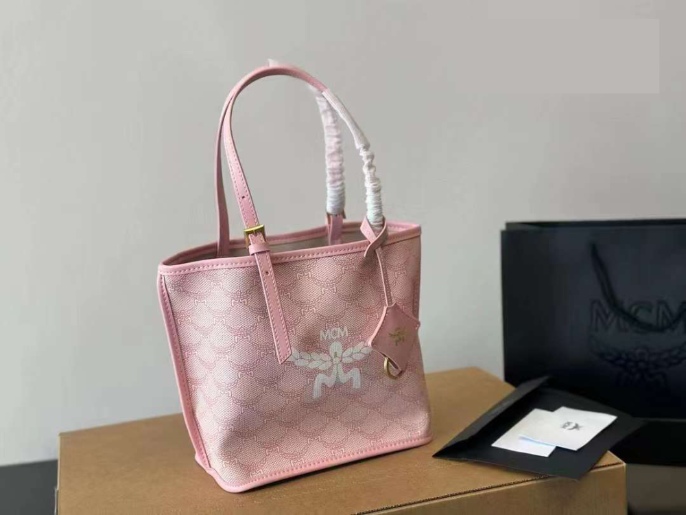 MCM Women's Bag, Size 22cm, Elegant Pink E-SEVEN STORE