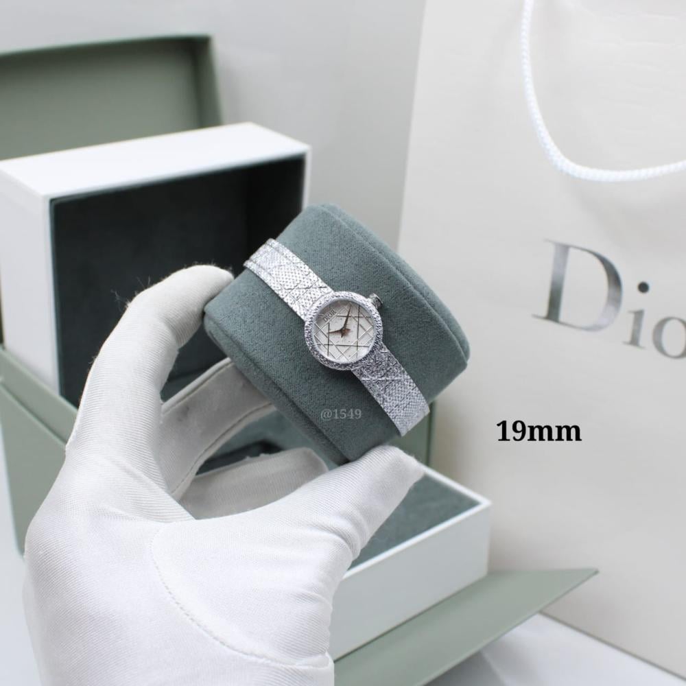 Dプライス Dior Lamini D de Dior Women's Silver Metal Watch - E-SEVEN STORE